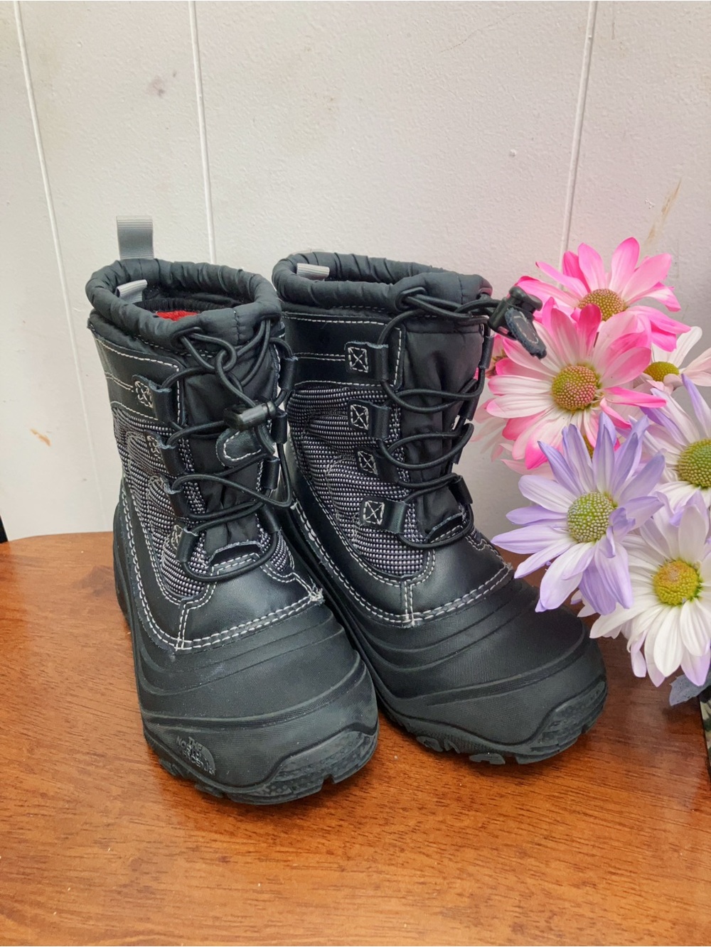 The North Face Kids Winter Snow Boots Black Size 12 Waterproof